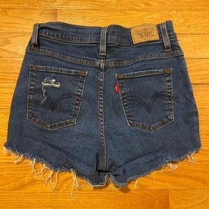 Levi’s Cut-Off Shorts